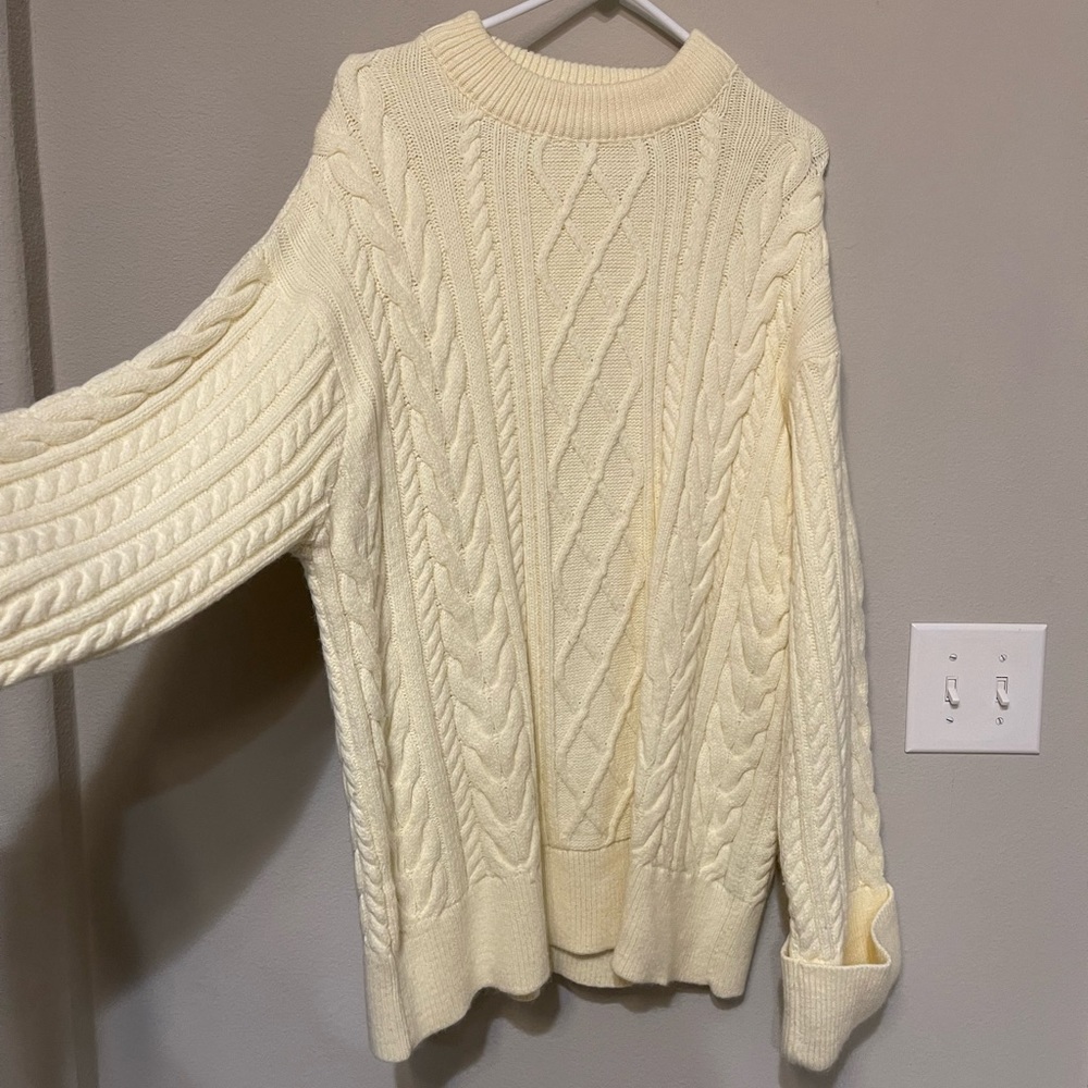 Cable Knit Sweater - Picture 5 of 10